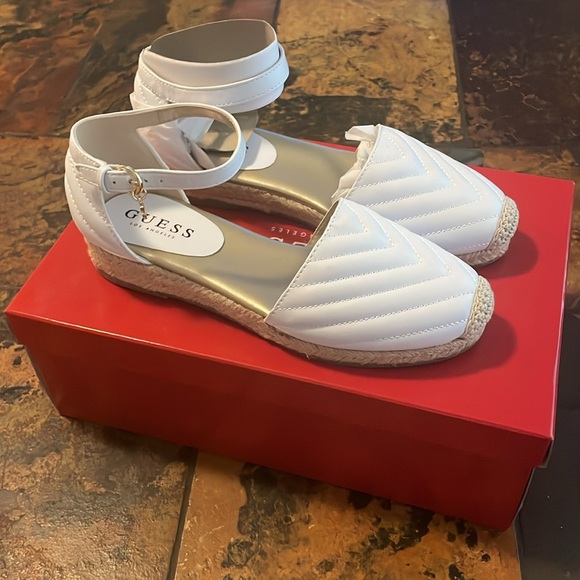 Guess shoes - Picture 2 of 4